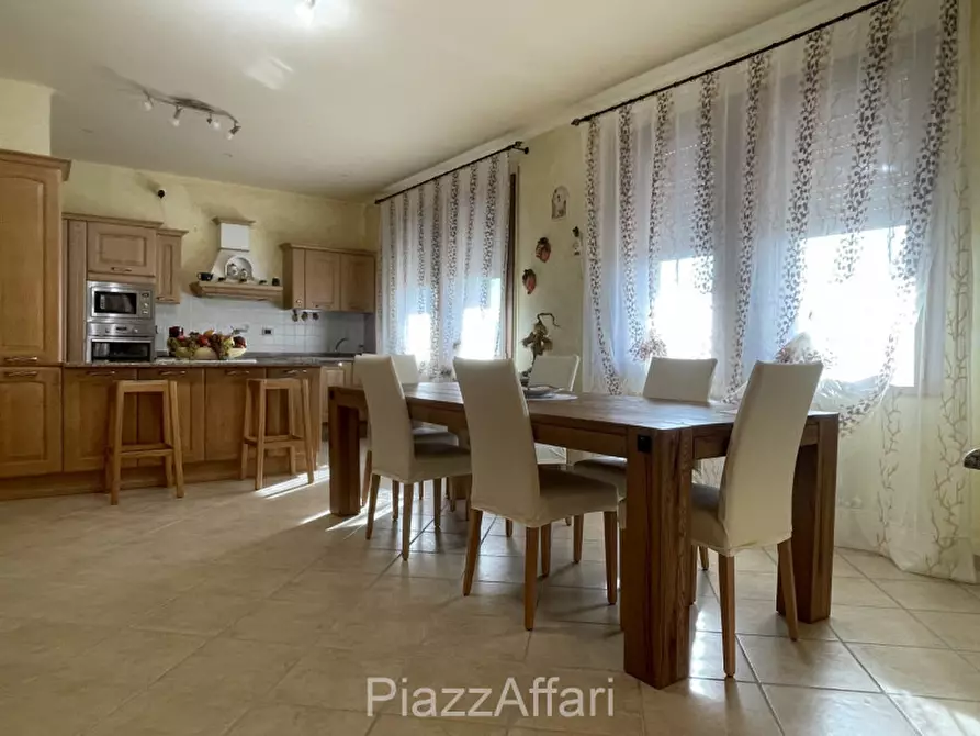 Immagine 20 di Casa indipendente in vendita  in Via Giuseppe Garibaldi a Correzzola