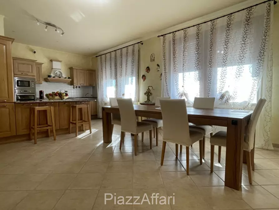 Immagine 23 di Casa indipendente in vendita  in Via Giuseppe Garibaldi a Correzzola