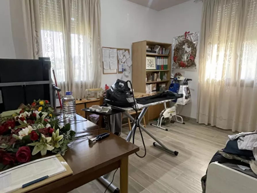 Immagine 43 di Casa indipendente in vendita  in Via Giuseppe Garibaldi a Correzzola