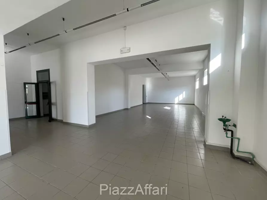 Immagine 54 di Casa indipendente in vendita  in Via Giuseppe Garibaldi a Correzzola