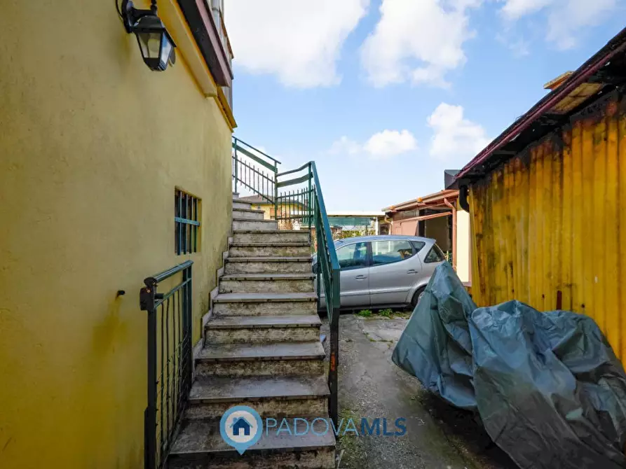 Immagine 23 di Casa bifamiliare in vendita  a Selvazzano Dentro