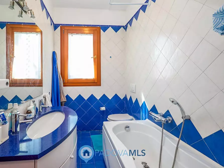 Immagine 30 di Casa bifamiliare in vendita  a Selvazzano Dentro