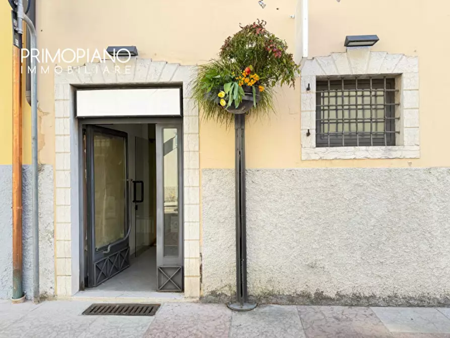 Immagine 9 di Ufficio in vendita  in Via Santissima Trinitá a Trento