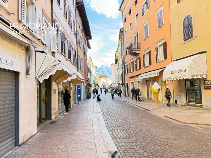 Immagine 10 di Ufficio in vendita  in Via Santissima Trinitá a Trento