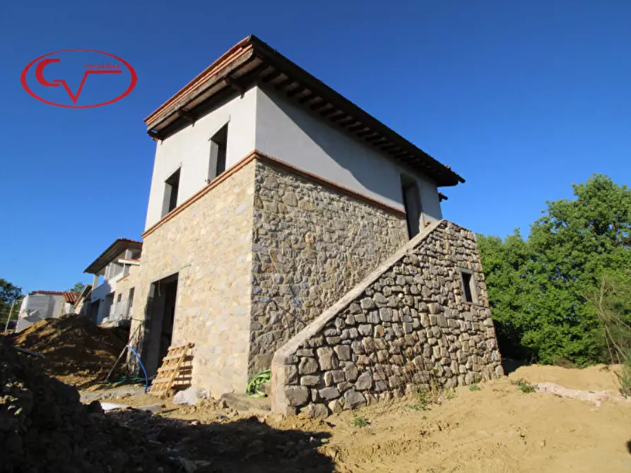 Immagine 5 di Casa bifamiliare in vendita  in laterina a Laterina Pergine Valdarno