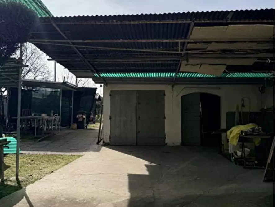 Immagine 14 di Casa trifamiliare in vendita  in Via San Salvatore a Padova