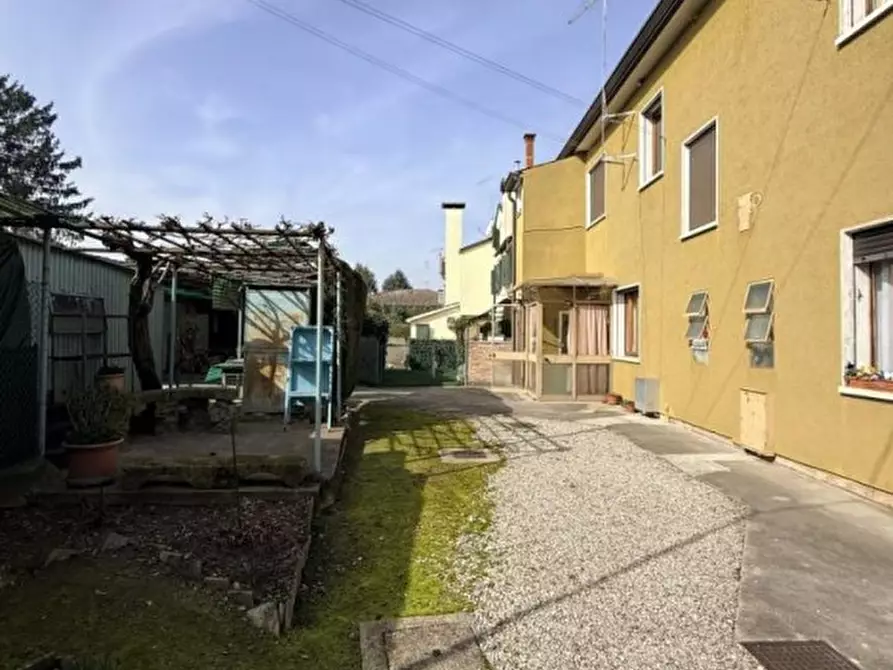 Immagine 16 di Casa trifamiliare in vendita  in Via San Salvatore a Padova