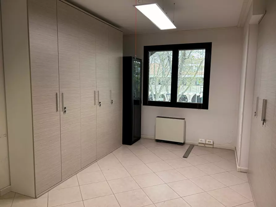 Immagine 5 di Ufficio in affitto  in Via Roma a Albignasego