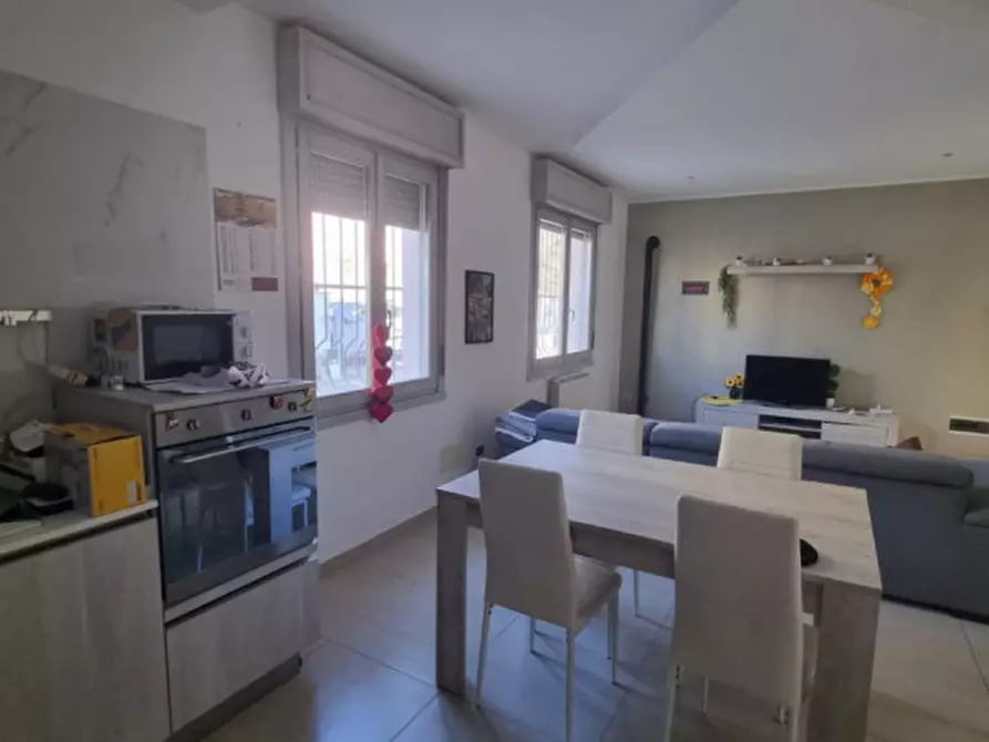 Immagine 2 di Casa bifamiliare in vendita  in Via Camillo Prampolini a Correggio