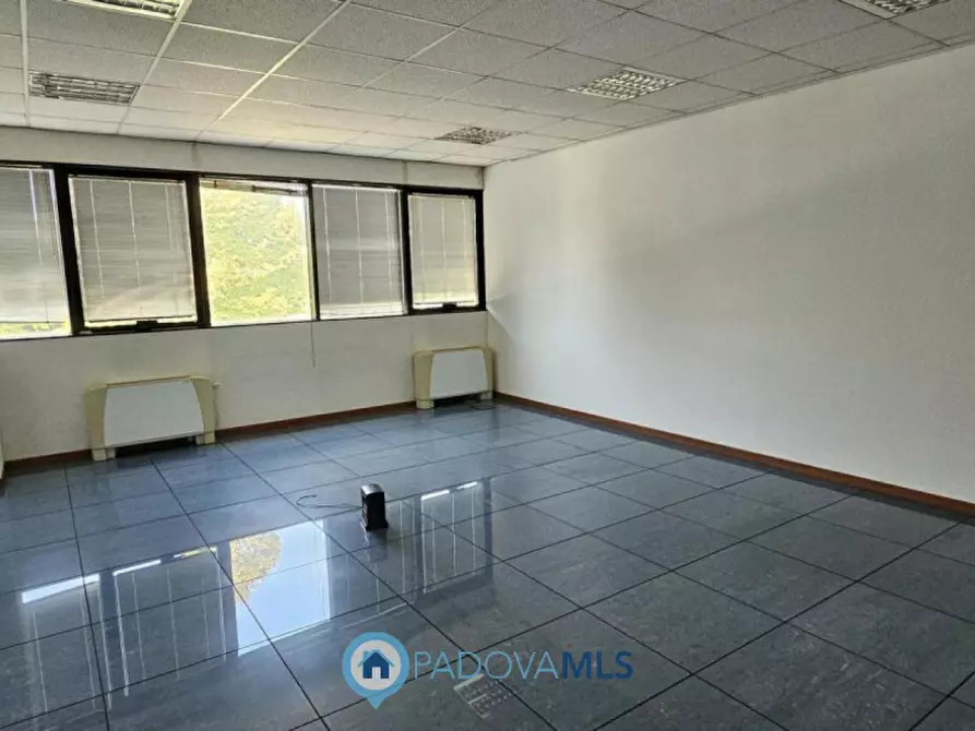 Immagine 1 di Ufficio in affitto  in Via Austria a Padova