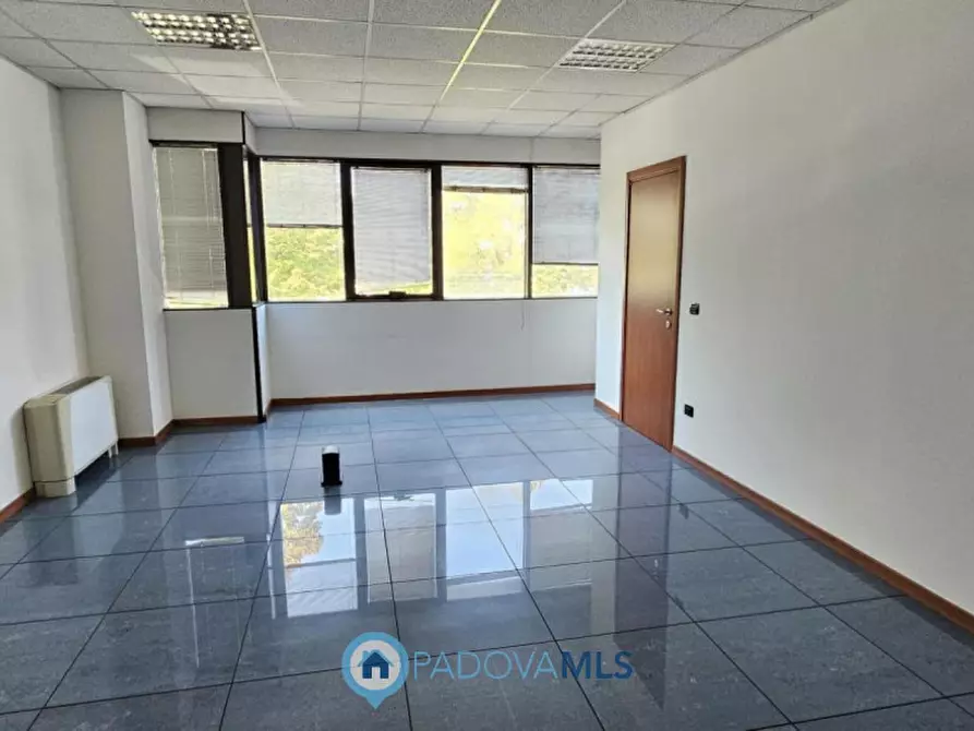 Immagine 4 di Ufficio in affitto  in Via Austria a Padova