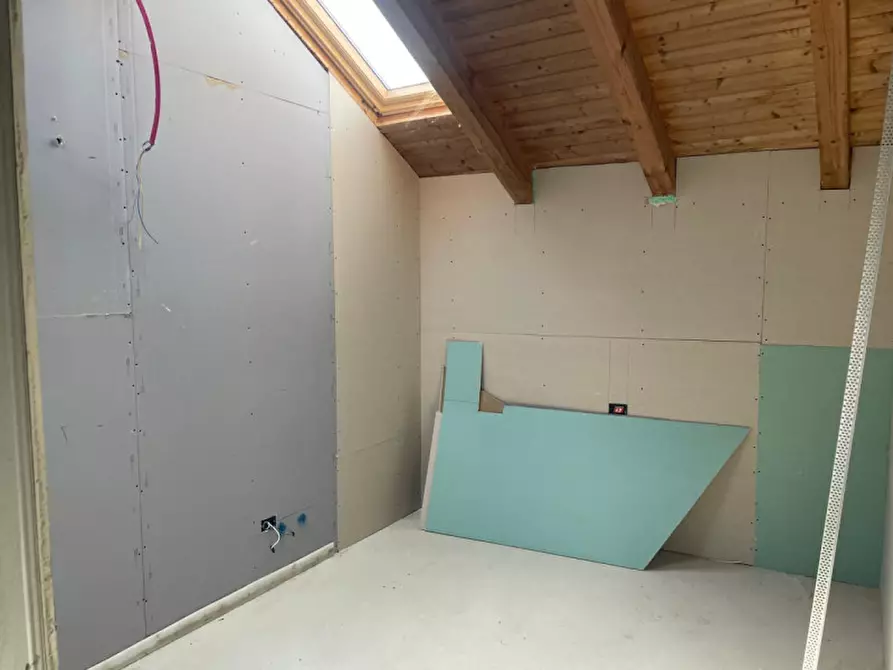 Immagine 7 di Appartamento in vendita  in Via Marconi a Valdagno