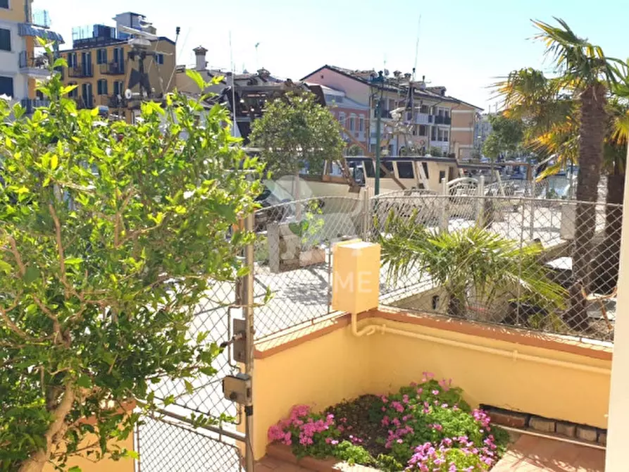 Immagine 1 di Villetta a schiera in vendita  in Riva Bersaglieri, 10 a Grado