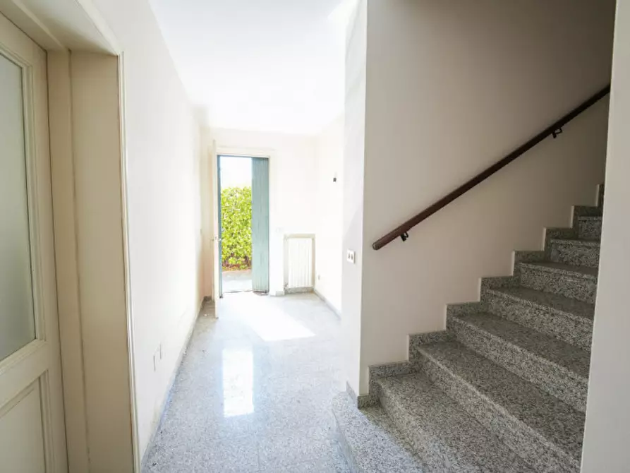 Immagine 13 di Appartamento in vendita  in Via Piave a Sovico