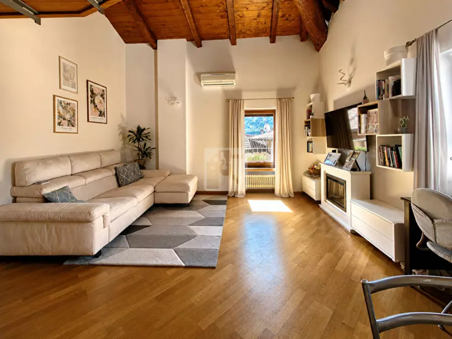 Immagine 4 di Appartamento in vendita  in Via Roma a Dro