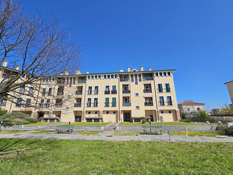 Immagine 7 di Appartamento in vendita  in VIA PAPA GIOVANNI XXIII a Este