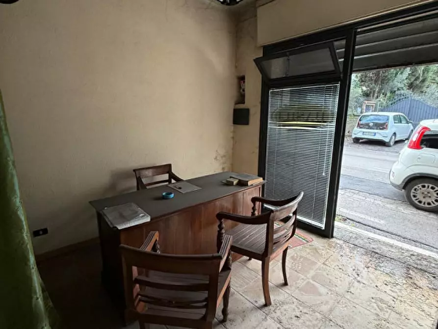Immagine 2 di Magazzino in vendita  in via frascati 262 a Rocca Di Papa