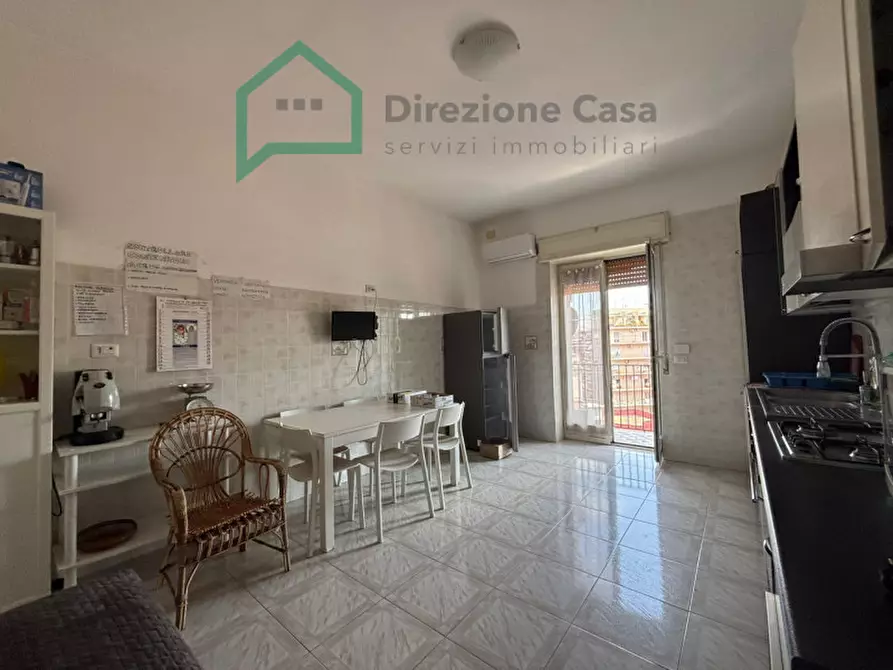 Immagine 25 di Appartamento in affitto  in Via Benedetto Cairoli, 1 a Napoli