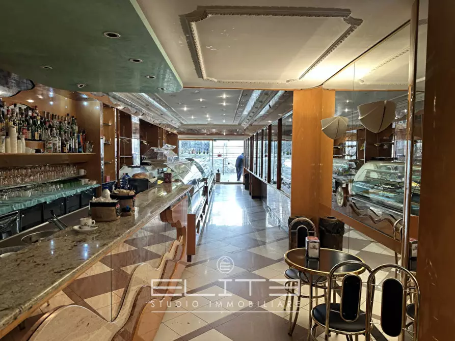 Immagine 3 di Negozio in vendita  in corso mazzini 82 a Ancona