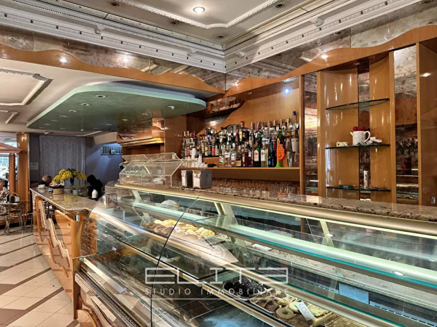 Immagine 5 di Negozio in vendita  in corso mazzini 82 a Ancona