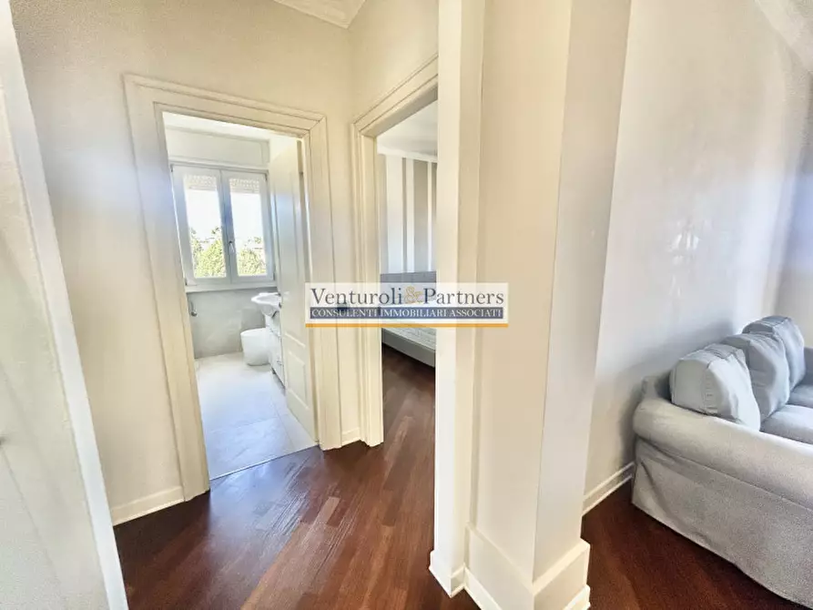 Immagine 13 di Appartamento in vendita  in Viale Dante Alighieri a Desenzano Del Garda