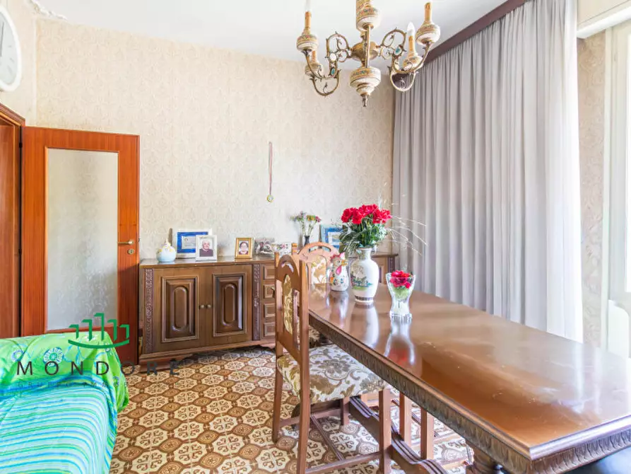 Immagine 3 di Palazzo in vendita  in VIA VINICIO PESCERELLI 82 a San Pietro In Casale