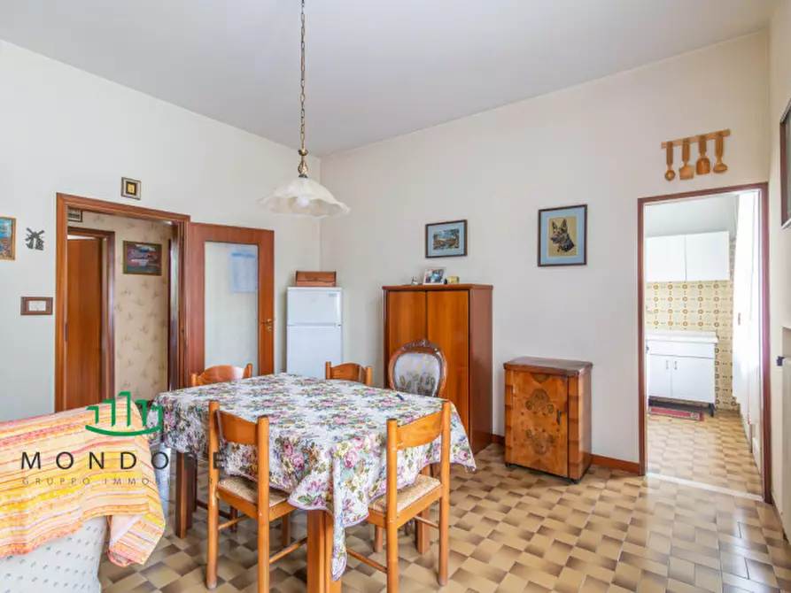 Immagine 4 di Palazzo in vendita  in VIA VINICIO PESCERELLI 82 a San Pietro In Casale