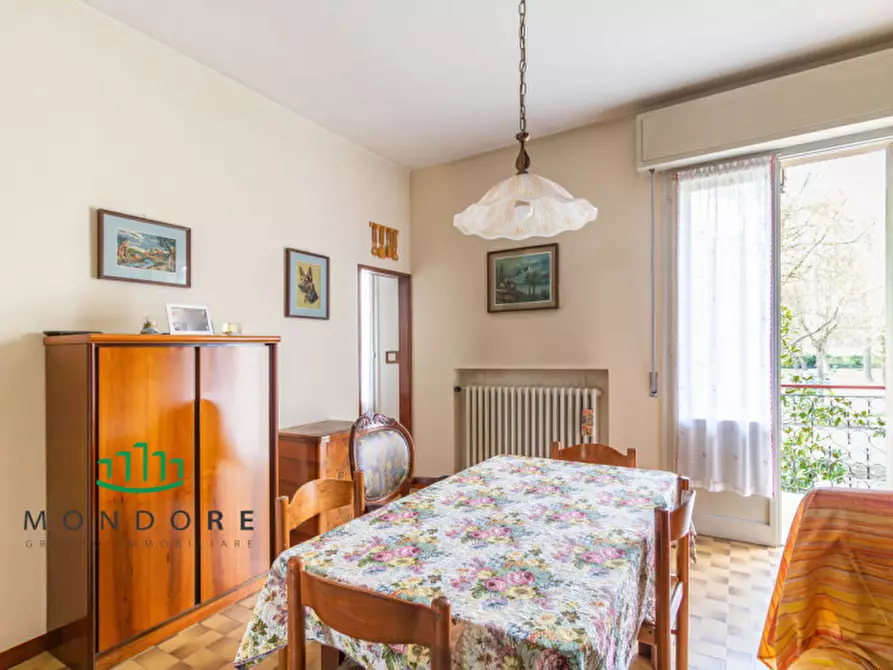 Immagine 7 di Palazzo in vendita  in VIA VINICIO PESCERELLI 82 a San Pietro In Casale