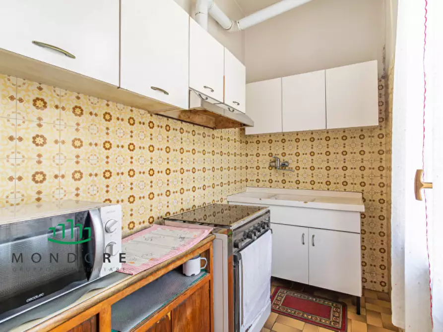 Immagine 11 di Palazzo in vendita  in VIA VINICIO PESCERELLI 82 a San Pietro In Casale