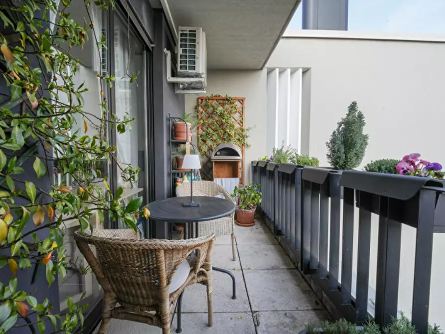 Immagine 14 di Appartamento in vendita  in Via Edison 5 a Biassono