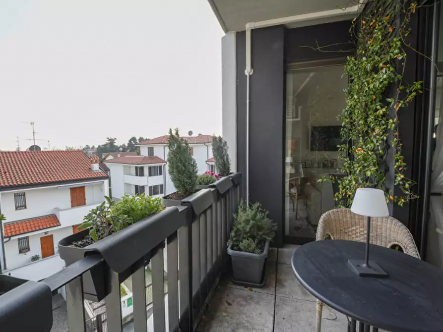 Immagine 16 di Appartamento in vendita  in Via Edison 5 a Biassono