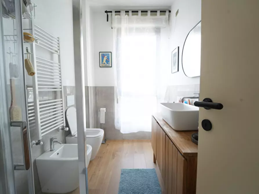 Immagine 40 di Appartamento in vendita  in Via Edison 5 a Biassono