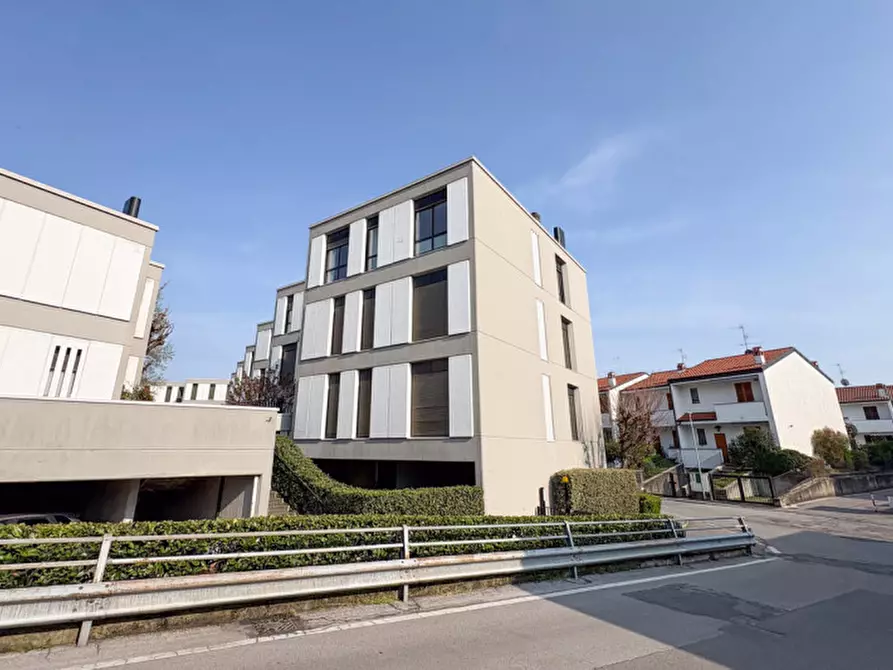 Immagine 41 di Appartamento in vendita  in Via Edison 5 a Biassono