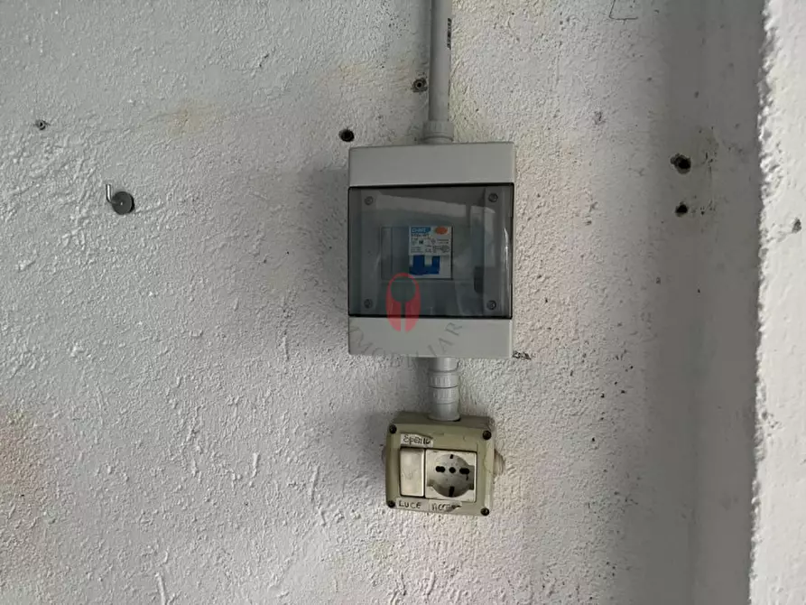 Immagine 10 di Garage in vendita  in Via Buenos Aires 20 a Torino