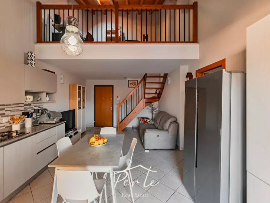 Immagine 3 di Appartamento in vendita  in Via Luigi Einaudi 84 a Curtatone