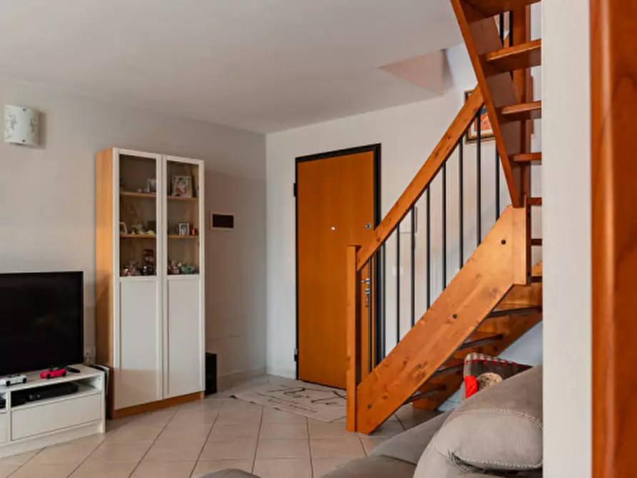 Immagine 10 di Appartamento in vendita  in Via Luigi Einaudi 84 a Curtatone