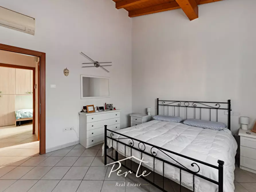 Immagine 14 di Appartamento in vendita  in Via Luigi Einaudi 84 a Curtatone