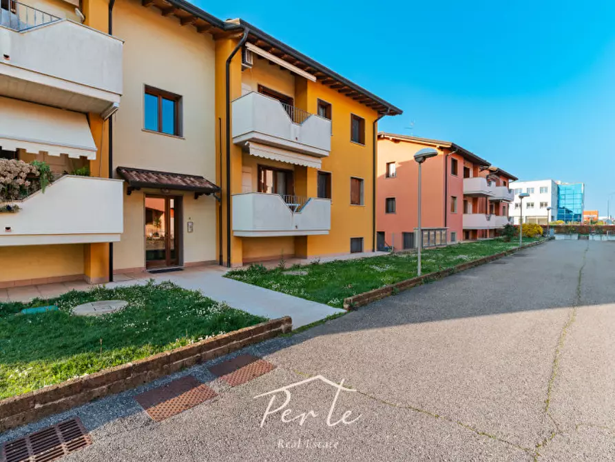 Immagine 30 di Appartamento in vendita  in Via Luigi Einaudi 84 a Curtatone