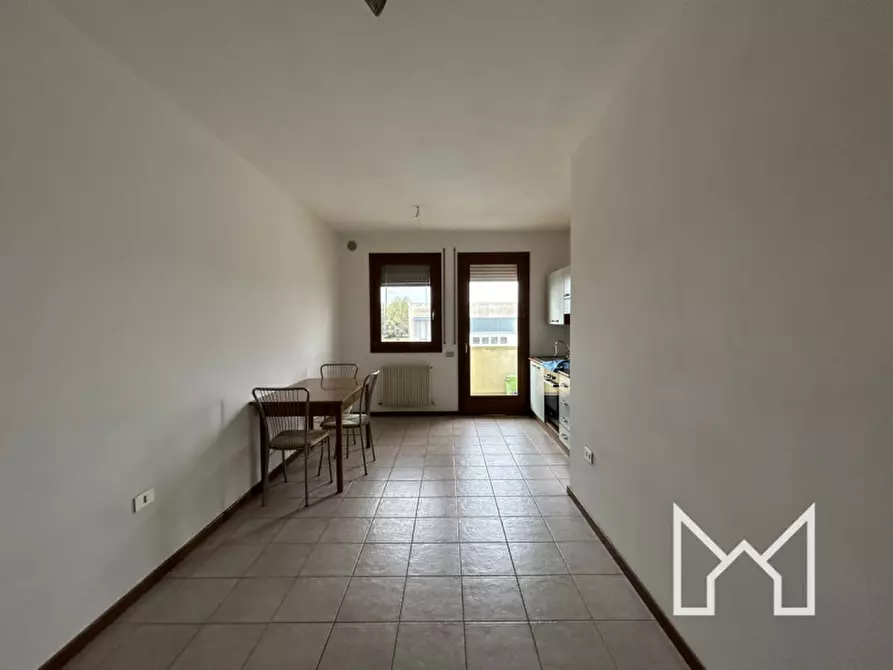 Immagine 5 di Appartamento in vendita  a Rossano Veneto