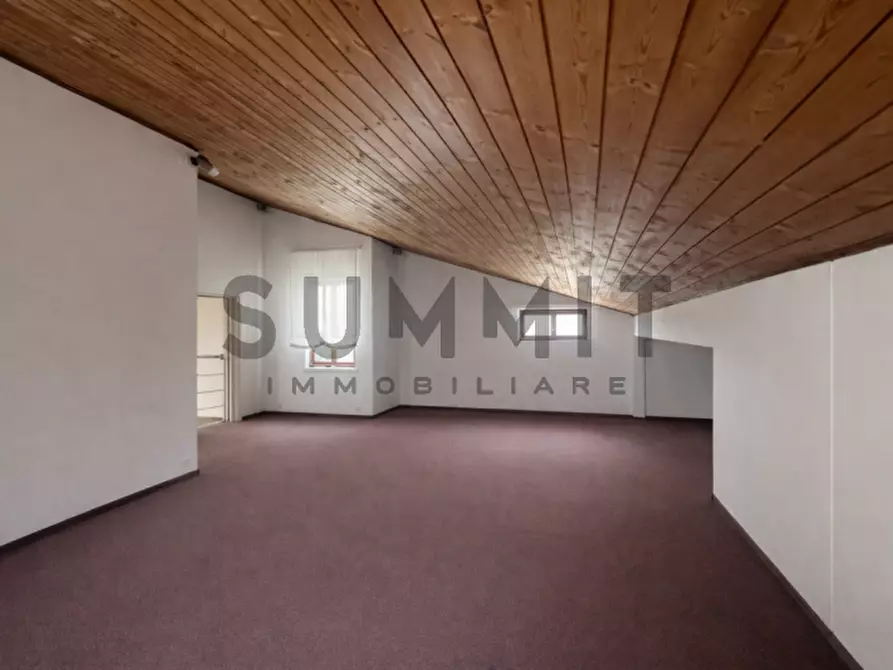 Immagine 5 di Laboratorio in affitto  a Zugliano