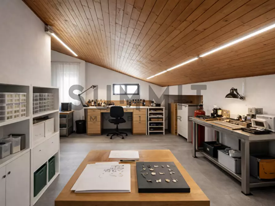 Immagine 9 di Laboratorio in affitto  a Zugliano