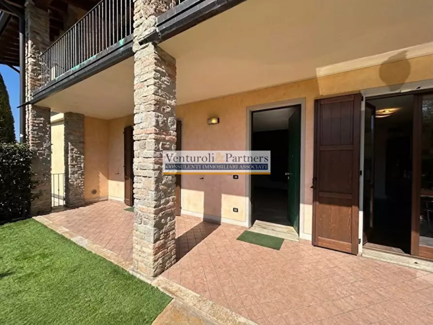 Immagine 1 di Appartamento in vendita  in Via L. Einaudi a Lonato del Garda