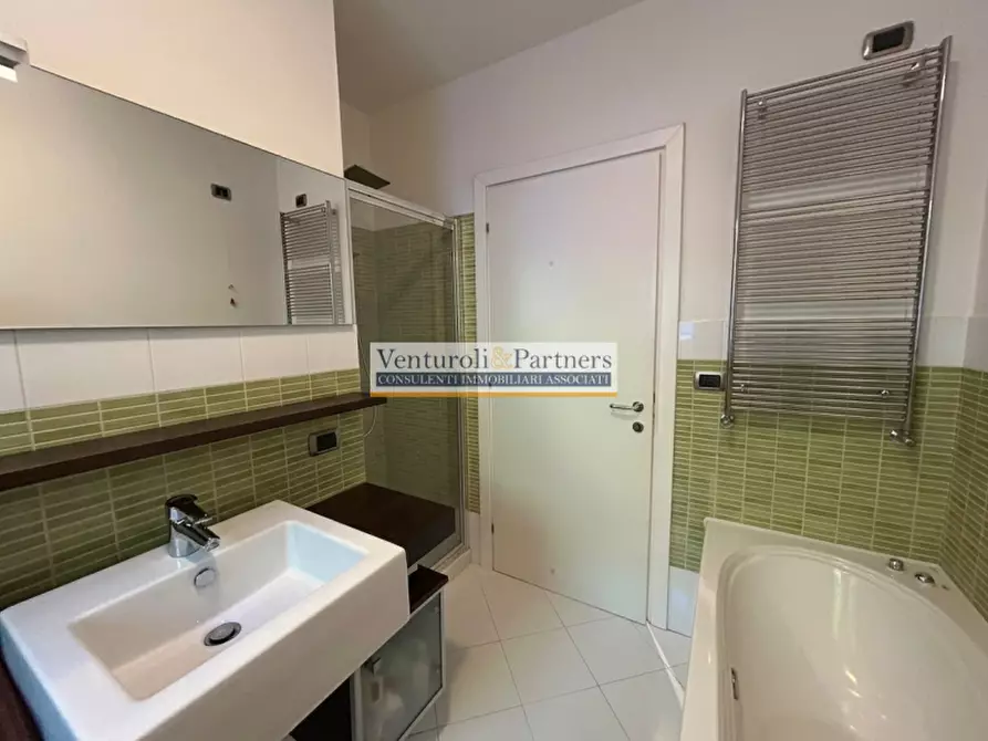 Immagine 15 di Appartamento in vendita  in Via L. Einaudi a Lonato del Garda