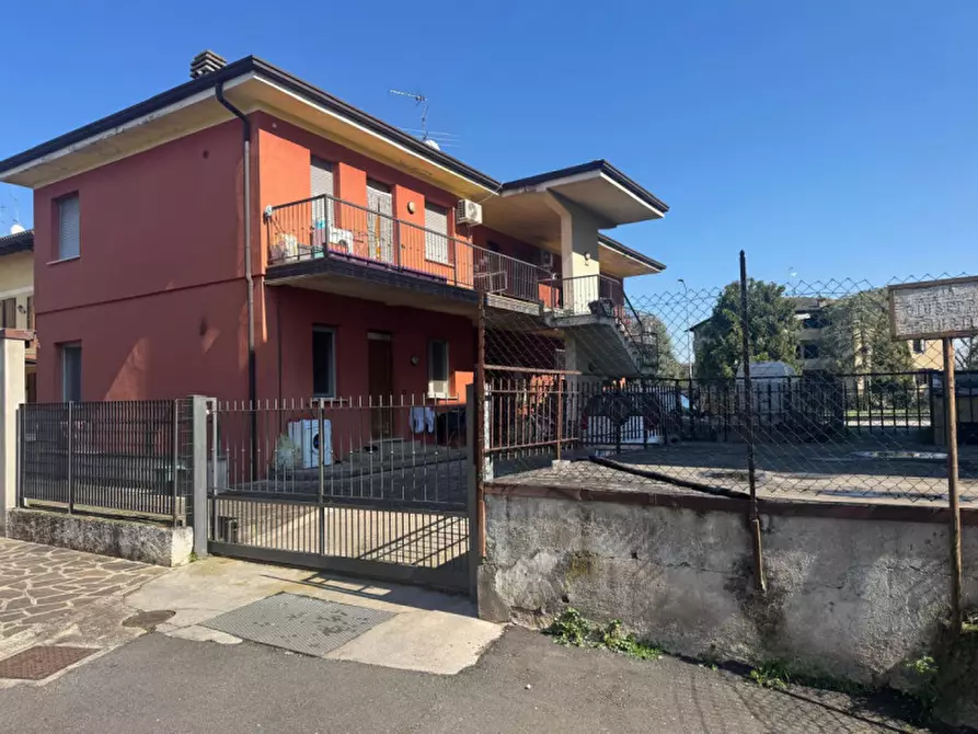 Immagine 2 di Appartamento in vendita  in via. Pirandello n.3 a Ghedi