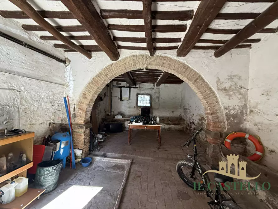 Immagine 24 di Villetta a schiera in vendita  a Cortona