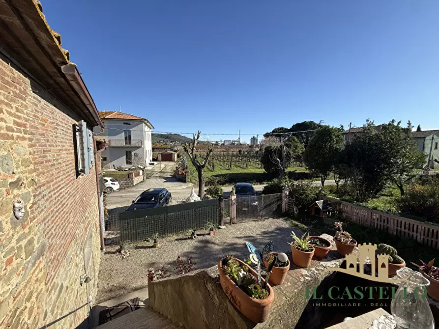 Immagine 34 di Villetta a schiera in vendita  a Cortona