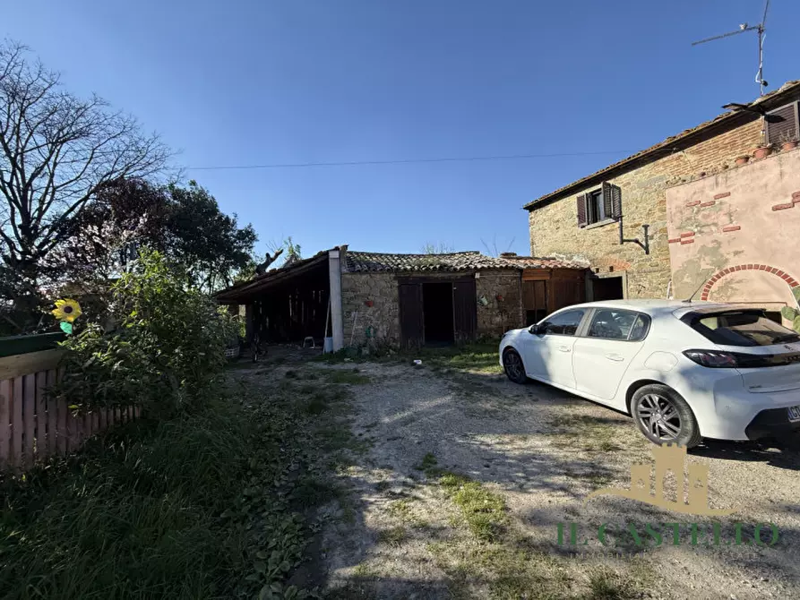 Immagine 37 di Villetta a schiera in vendita  a Cortona