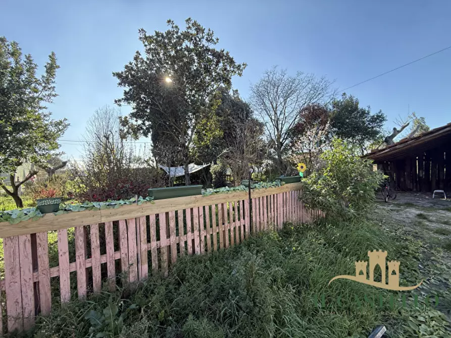 Immagine 40 di Villetta a schiera in vendita  a Cortona