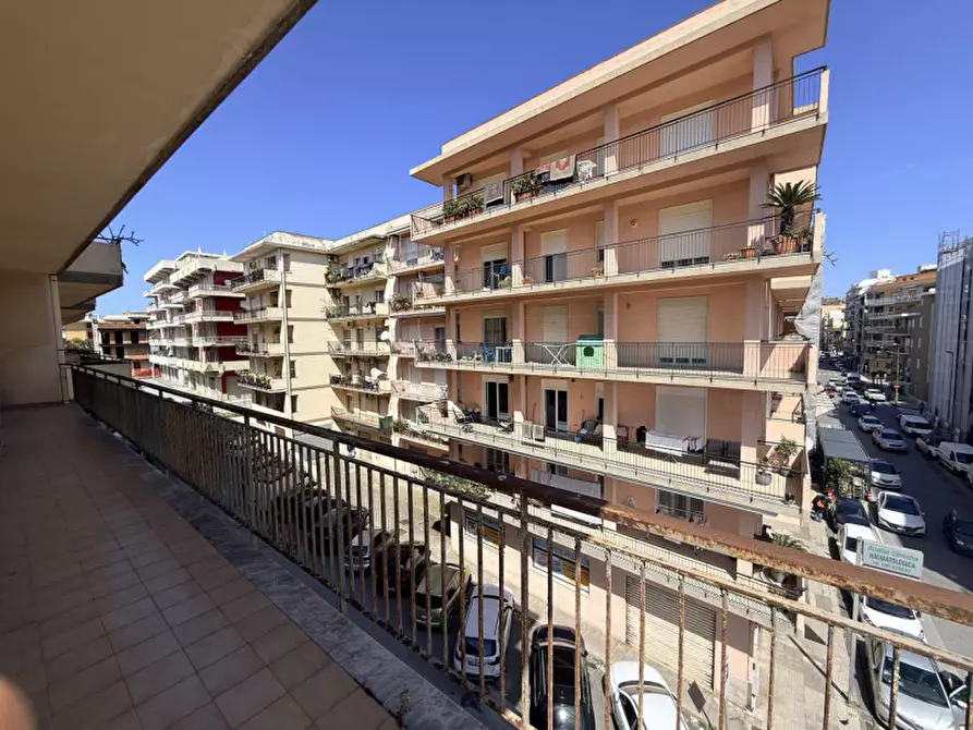 Immagine 10 di Appartamento in vendita  in Piazza XXV Aprile, 7 a Milazzo