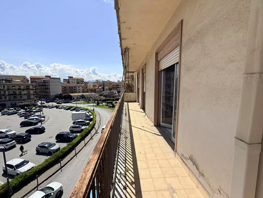 Immagine 12 di Appartamento in vendita  in Piazza XXV Aprile, 7 a Milazzo